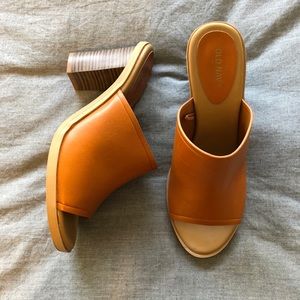 OLD NAVY heeled mules BROWN